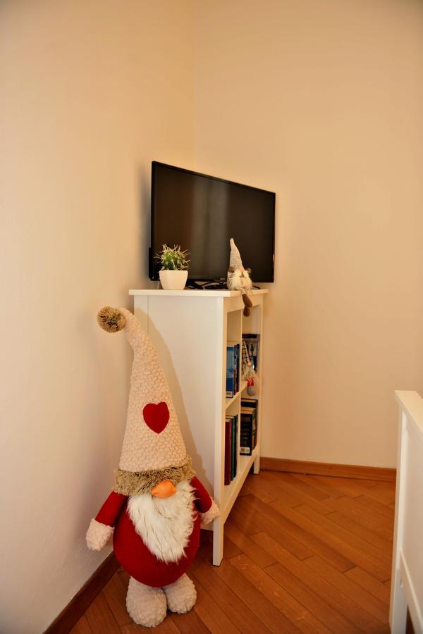 B&B And Apartments Al Duomo เตรนโต ภายนอก รูปภาพ